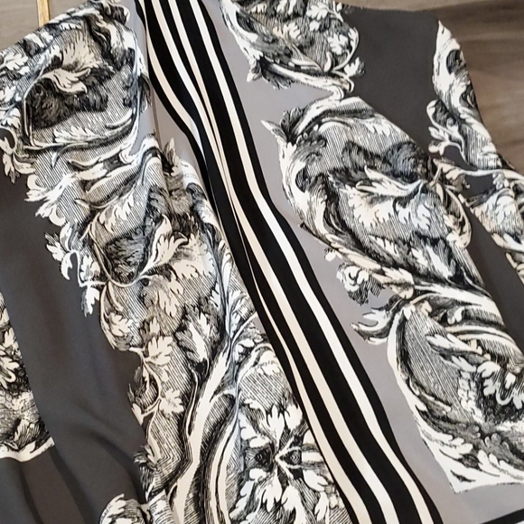 Express Top - Picture 3 of 5